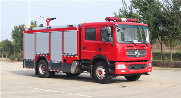 消防灑水車實(shí)用性及特點(diǎn)介紹